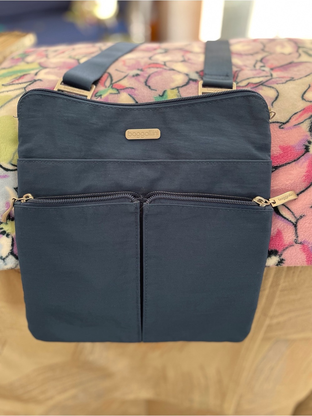 Baggallini Navy Blue Compact Crossbody Organizer
